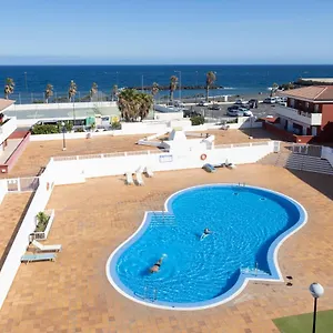https://home2book-sea-front-duplex-terrace-pool.in-canary-islands.com